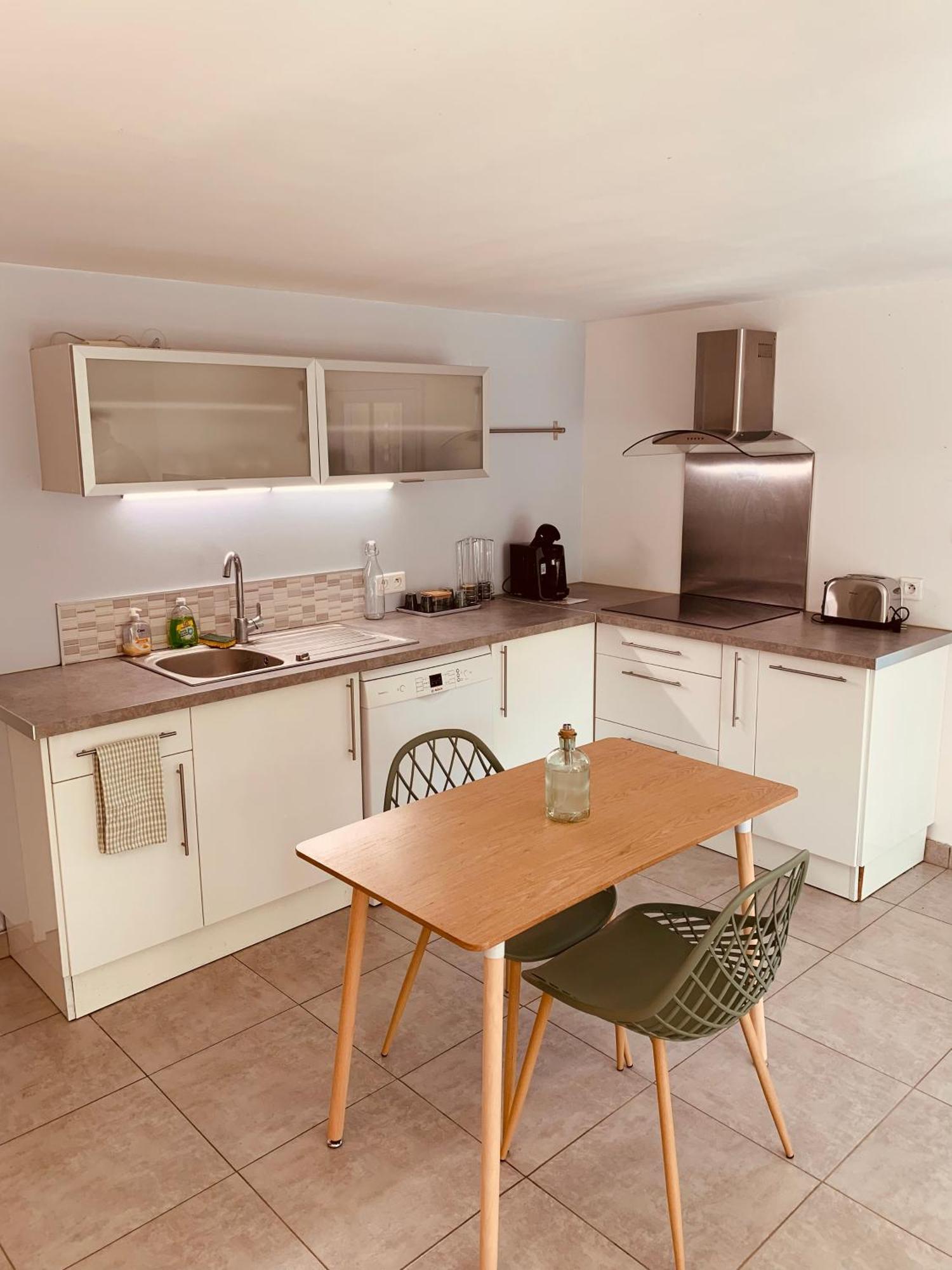 Appartement Independant Avec Jardin Et Acces Piscine Ним Экстерьер фото
